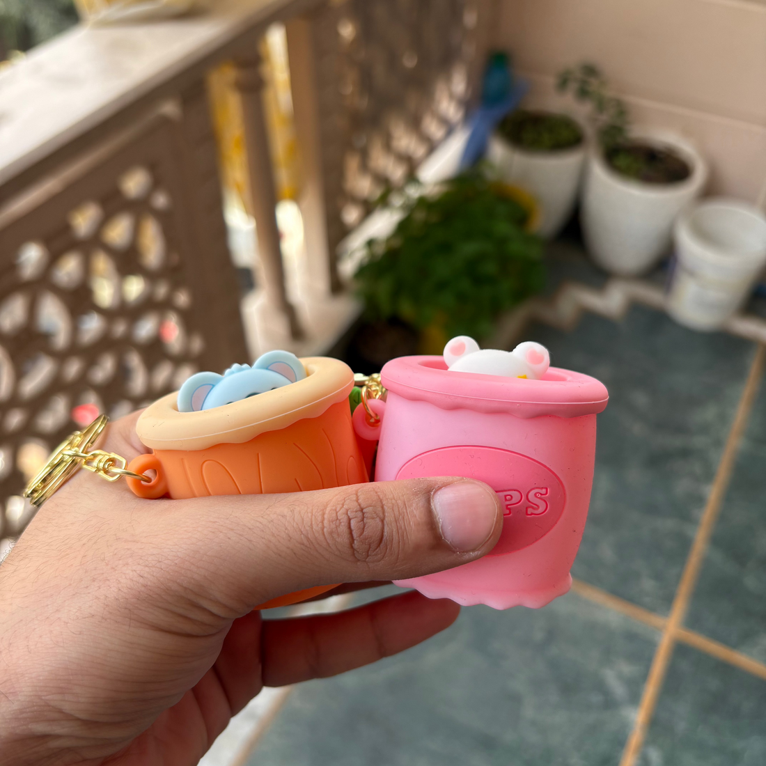 Stress buster squeezing keychains