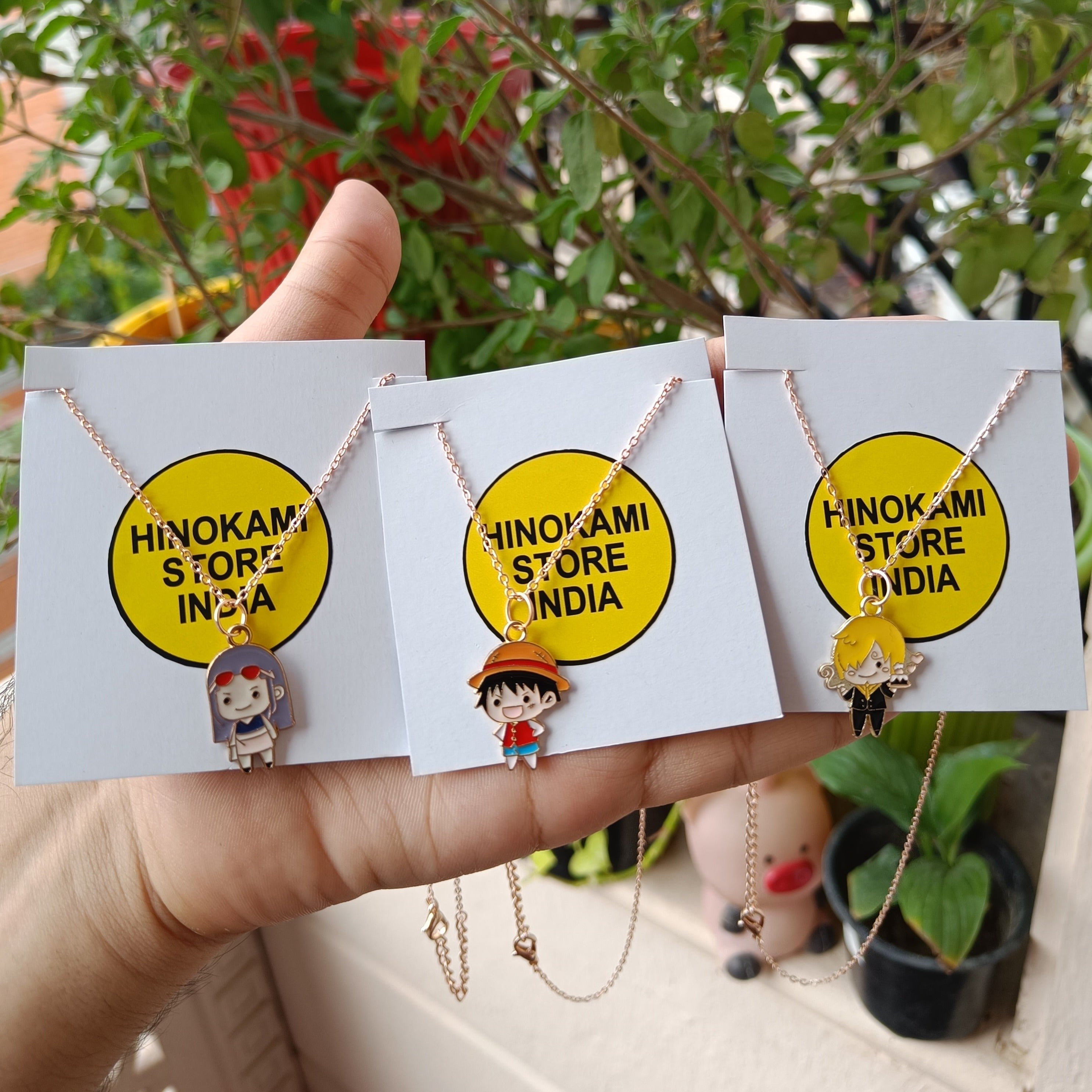 One piece pendants with anti tarnish chains