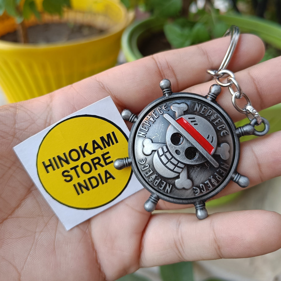 One piece spinning keychain
