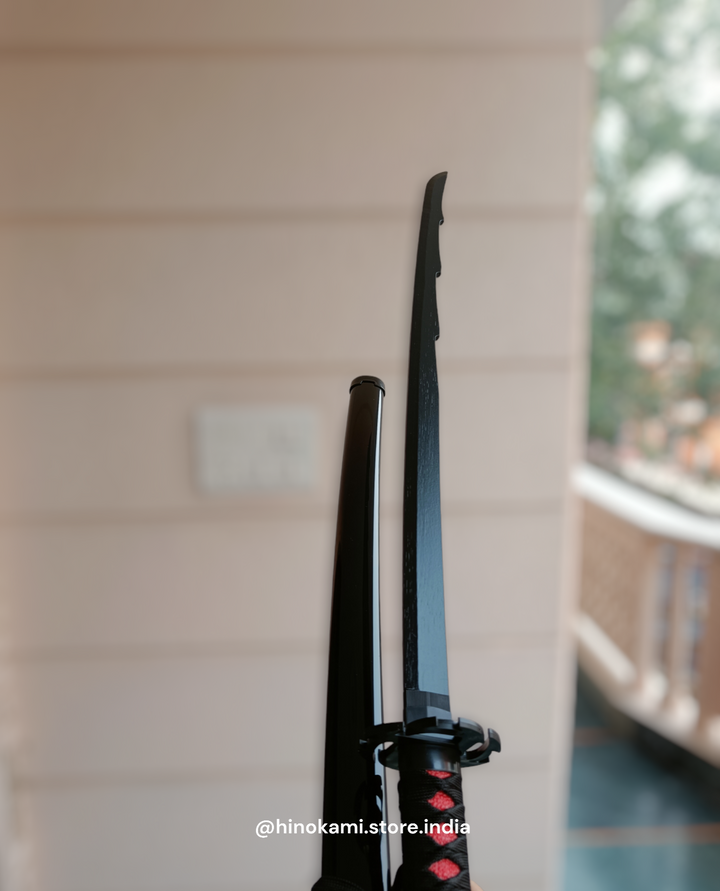 Bleach ichigo bankai V2 - wooden katana ( cod not available on this product)