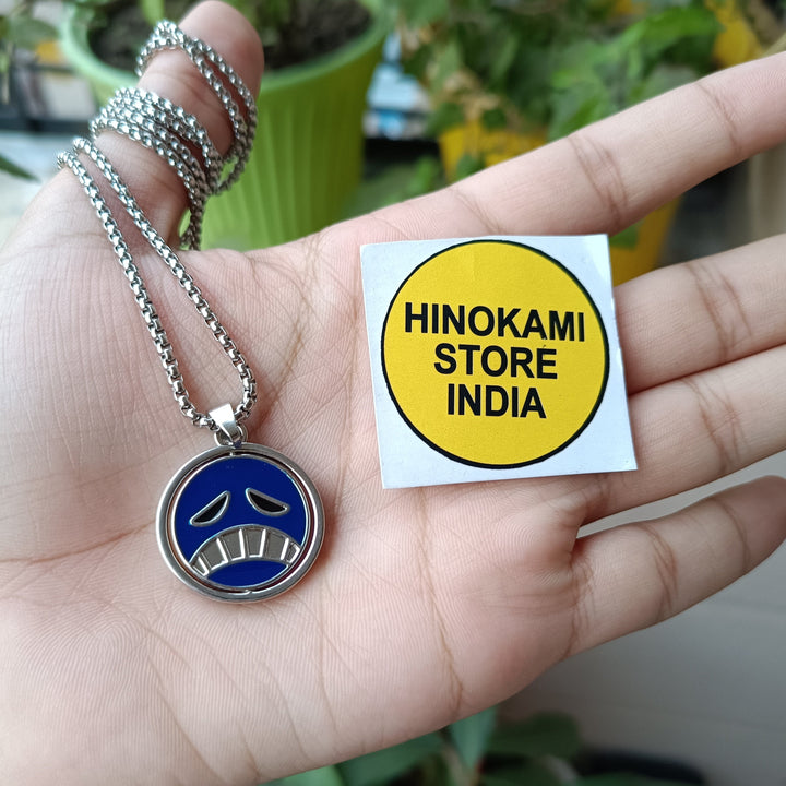 Ace spinning necklace